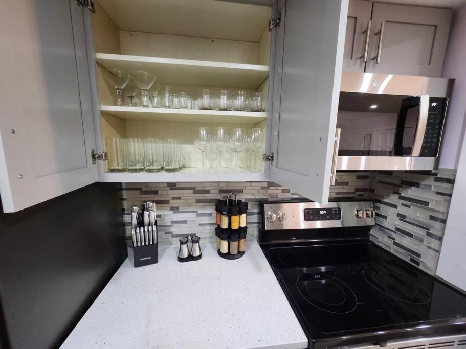 Modern Island Serenity!-Pet-Friendly Villa Île de Hilton-Head Extérieur photo